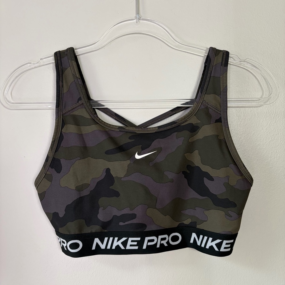 Nike Pro Swoosh Camo Print Sports Bra - Picture 2 of 8